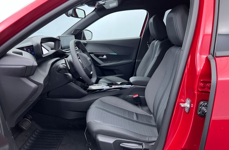 PEUGEOT 2008 SUV Essence