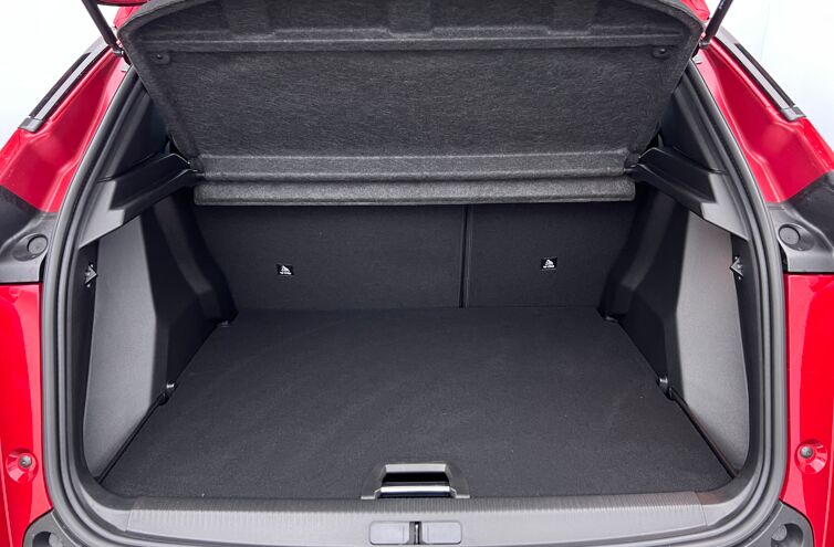 PEUGEOT 2008 SUV Essence