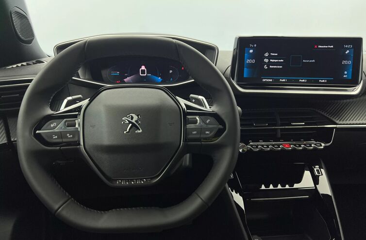 PEUGEOT 2008 SUV Essence