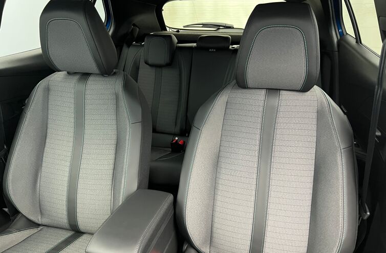 PEUGEOT 2008 SUV Essence