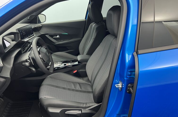 PEUGEOT 2008 SUV Essence