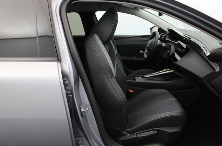 PEUGEOT 308 Nouvelle Berline Essence