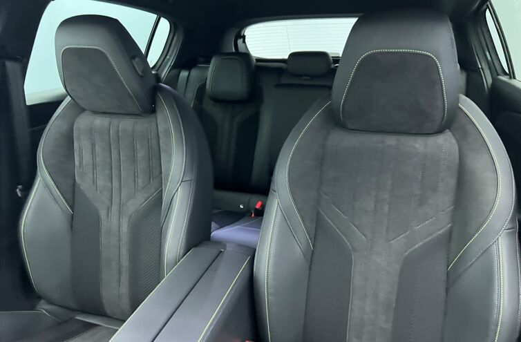PEUGEOT 308 Berline Essence