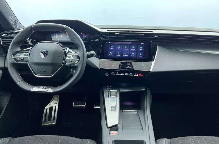 PEUGEOT 308 Berline Essence