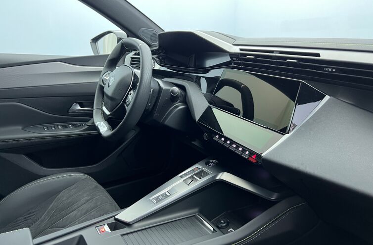 PEUGEOT 308 Berline Essence