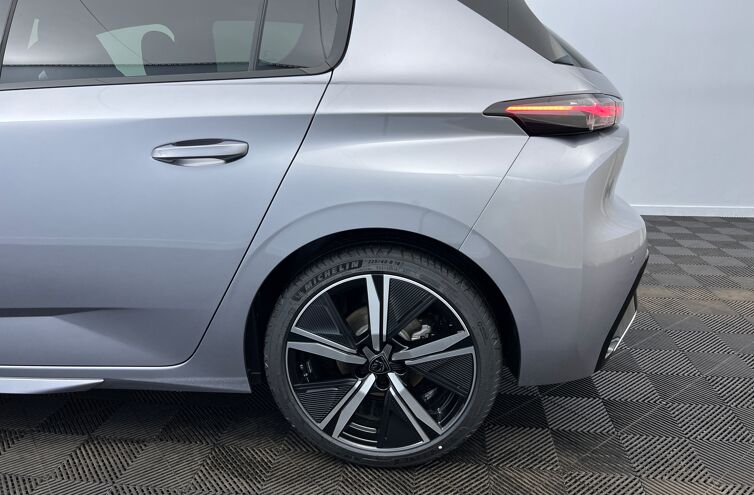 PEUGEOT 308 Berline Essence