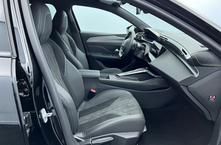 PEUGEOT 308 Berline Essence