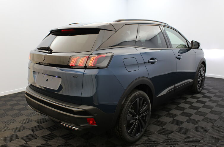 PEUGEOT 3008 SUV Essence