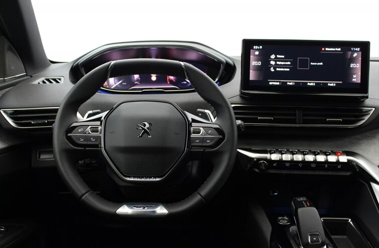 PEUGEOT 3008 SUV Essence