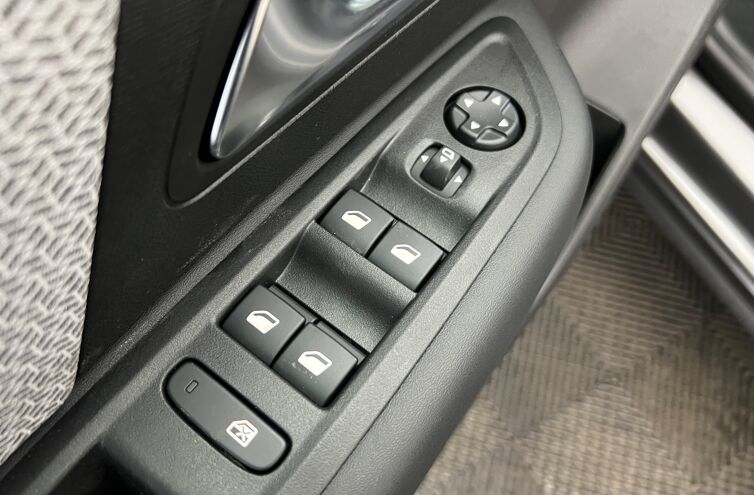 CITROEN C4 Berline Essence
