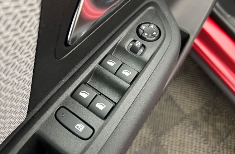 CITROEN C4 Berline Essence