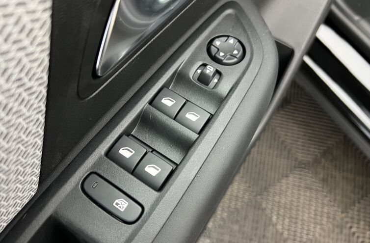 CITROEN C4 Berline Essence