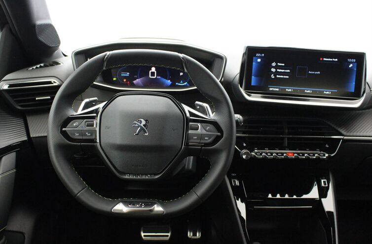 PEUGEOT 208 Citadine Essence