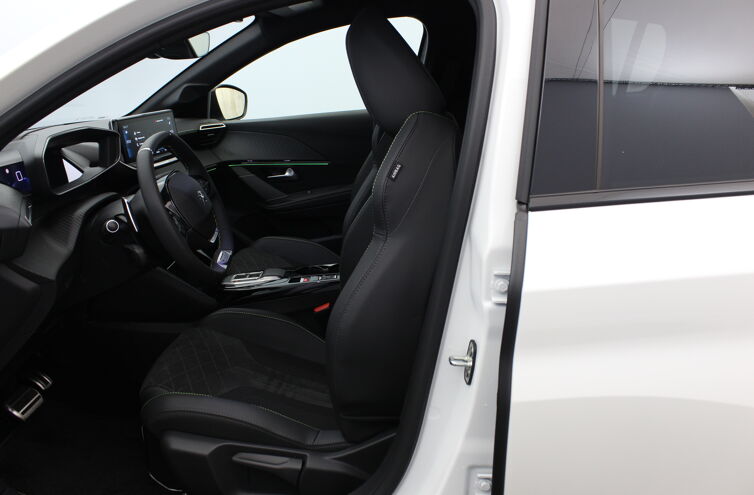 PEUGEOT 208 Citadine Essence