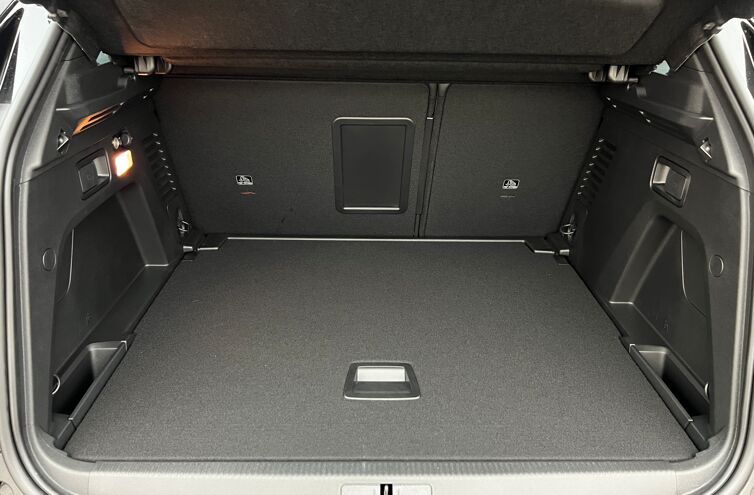 PEUGEOT 3008 SUV Essence