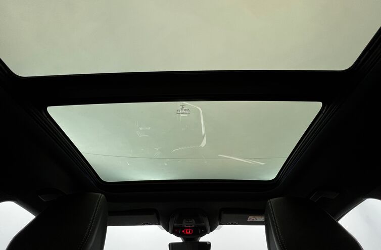 PEUGEOT 3008 SUV Essence
