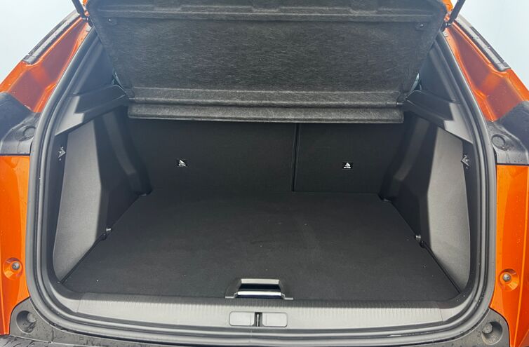 PEUGEOT 2008 SUV Essence