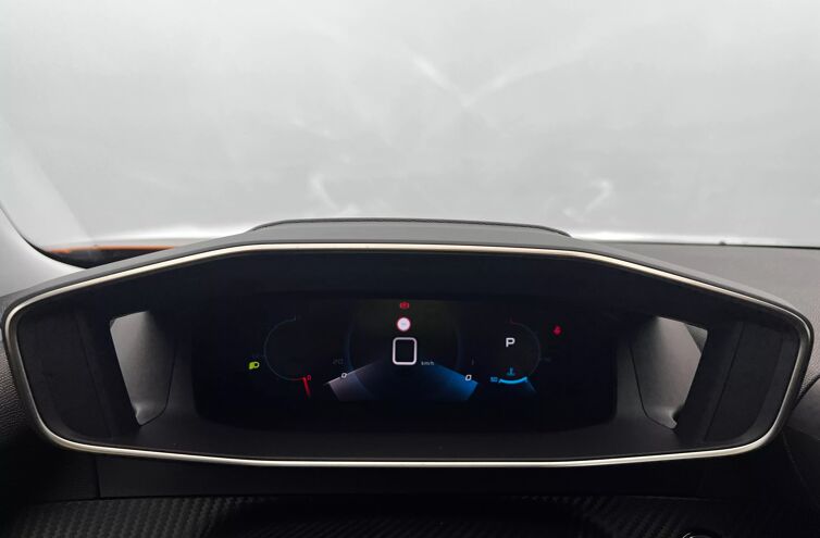 PEUGEOT 2008 SUV Essence