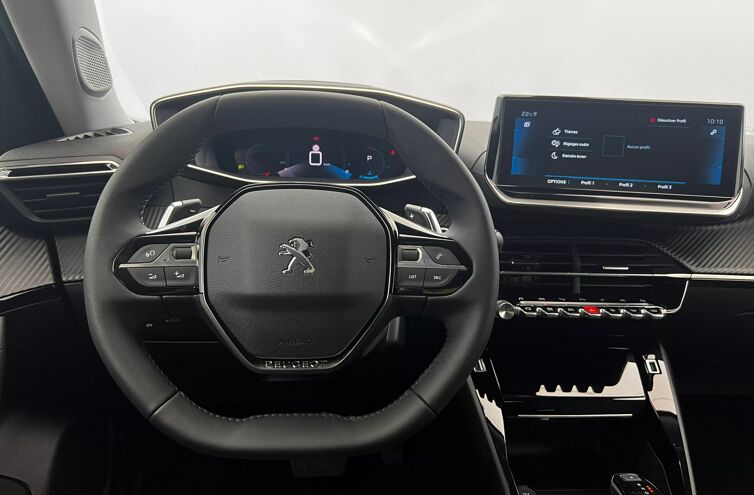 PEUGEOT 2008 SUV Essence