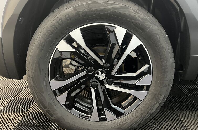 PEUGEOT 2008 SUV Essence
