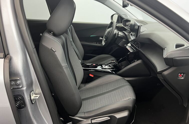 PEUGEOT 2008 SUV Essence