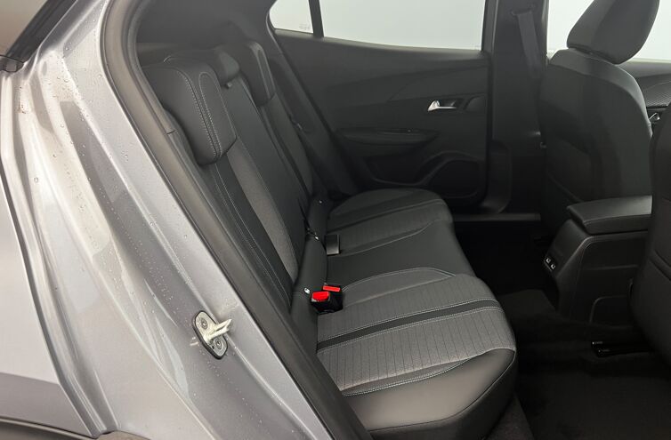 PEUGEOT 2008 SUV Essence