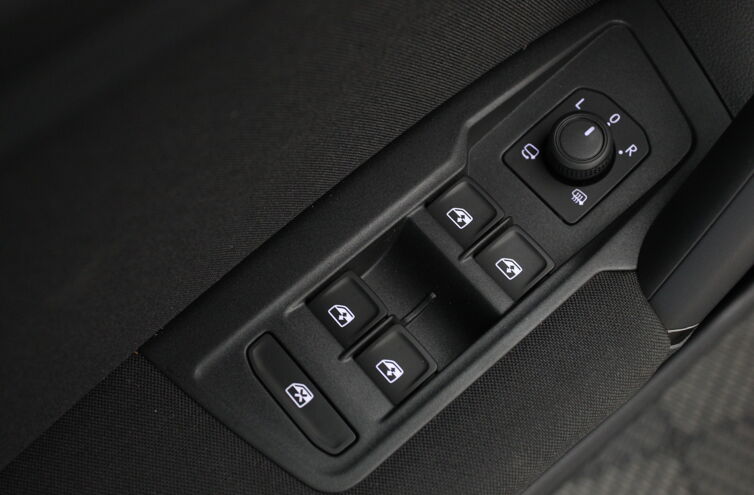 VOLKSWAGEN Tiguan SUV Diesel