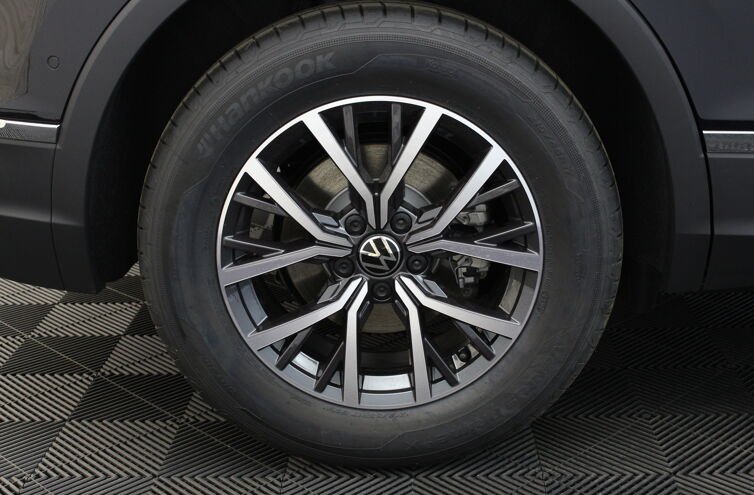 VOLKSWAGEN Tiguan SUV Diesel