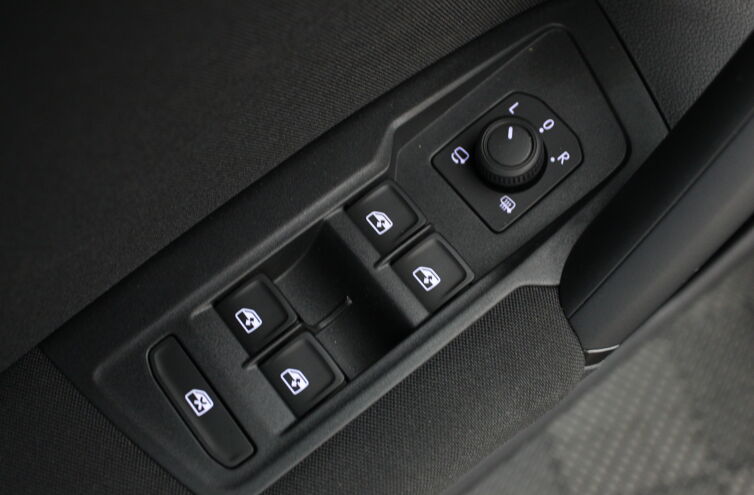 VOLKSWAGEN Tiguan SUV Diesel