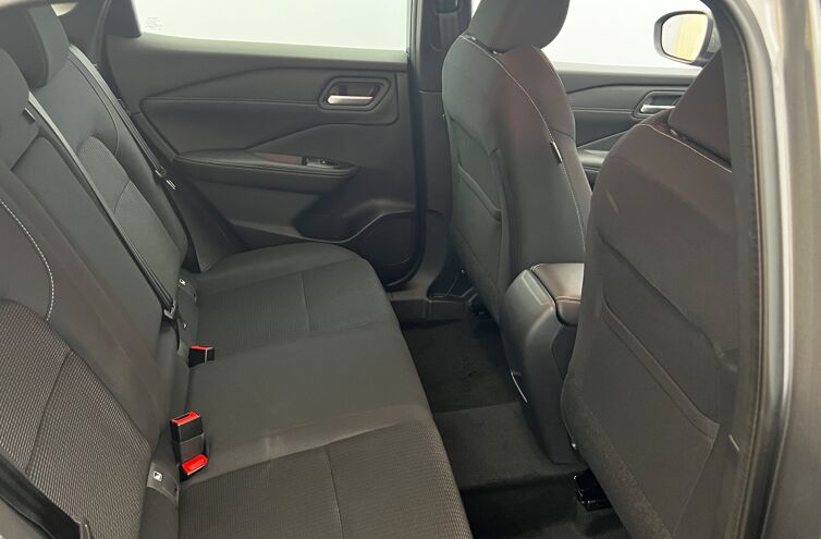 NISSAN Qashqai SUV Essence Hybride