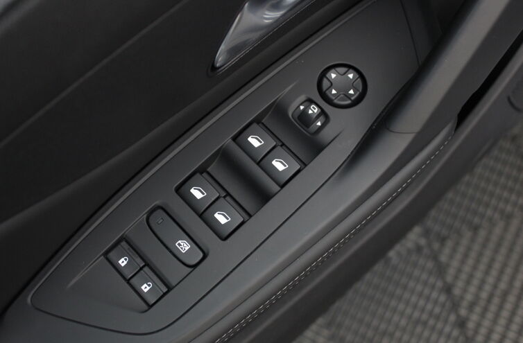 PEUGEOT 308 Berline Diesel