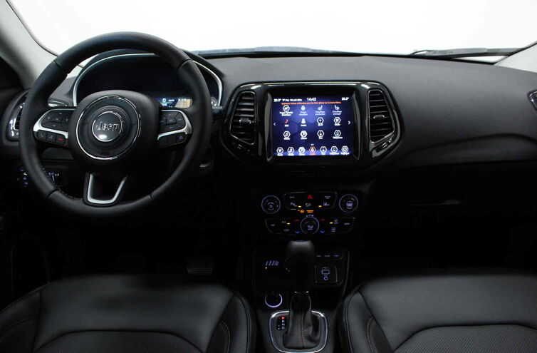 JEEP Compass SUV Hybride rechargeable Essence