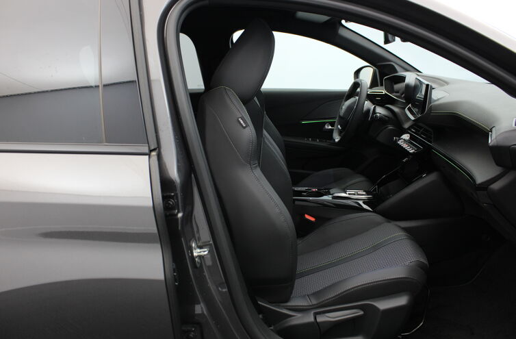 PEUGEOT 208 Citadine Essence