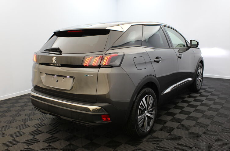 PEUGEOT 3008 SUV Hybride rechargeable Essence