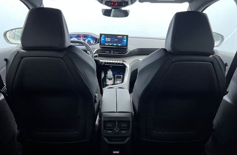 PEUGEOT 3008 SUV Hybride rechargeable Essence