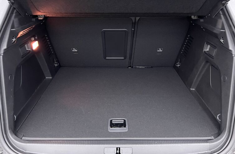 PEUGEOT 3008 SUV Hybride rechargeable Essence