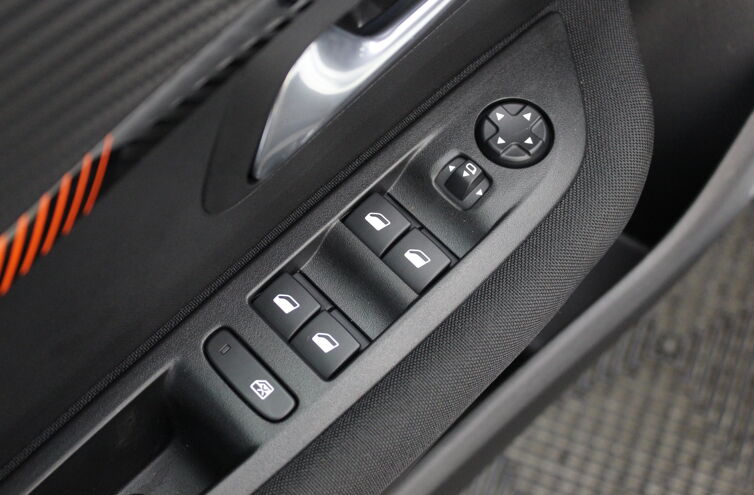 PEUGEOT 208 Citadine Electrique