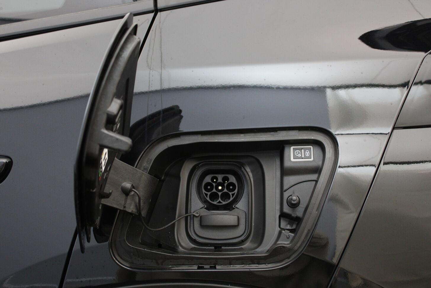 PEUGEOT 2008 -SUV SUV Electrique 