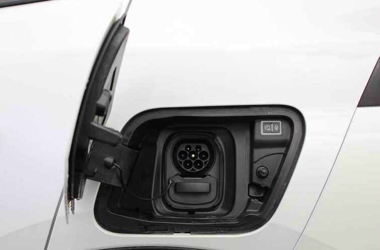 PEUGEOT 2008 SUV Electrique