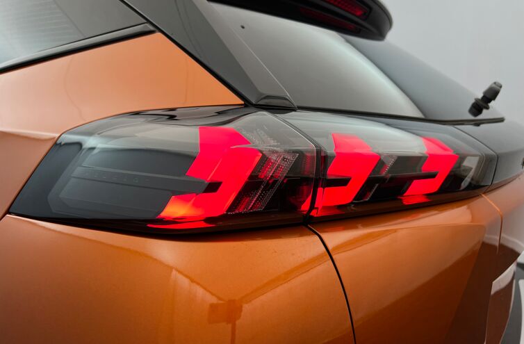 PEUGEOT 2008 SUV Electrique