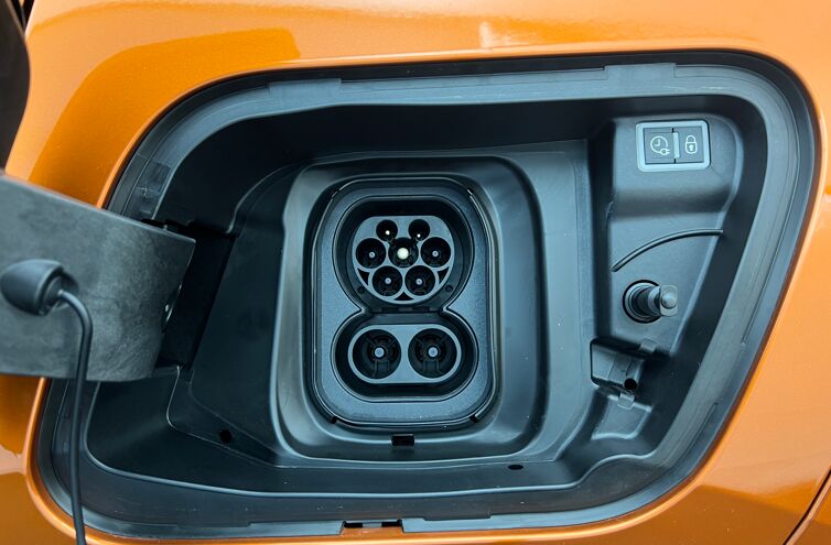PEUGEOT 2008 SUV Electrique