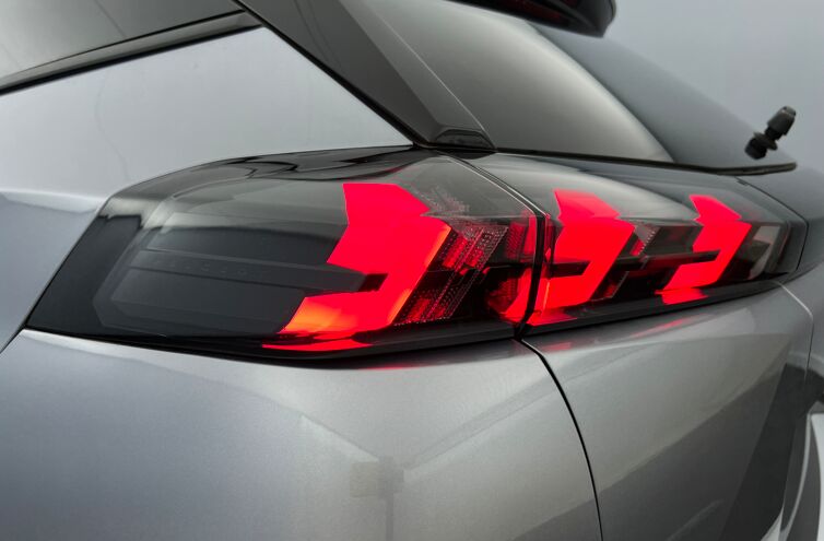 PEUGEOT 2008 SUV Electrique