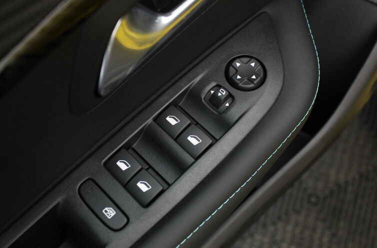 PEUGEOT 208 Citadine Electrique