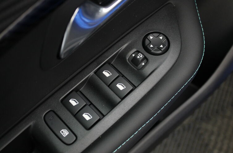 PEUGEOT 208 Citadine Electrique