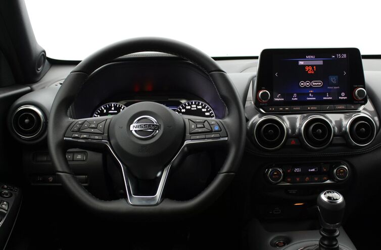 NISSAN Juke SUV Essence