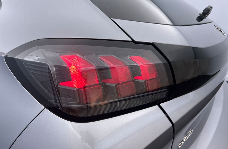 PEUGEOT 208 Citadine Essence