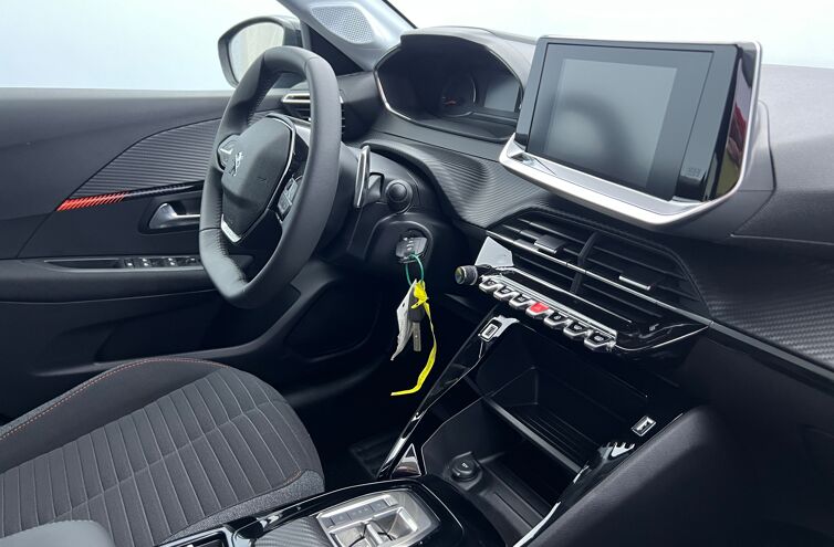 PEUGEOT 208 Citadine Essence