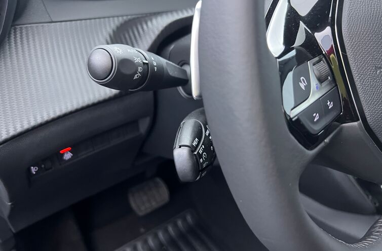 PEUGEOT 208 Citadine Essence