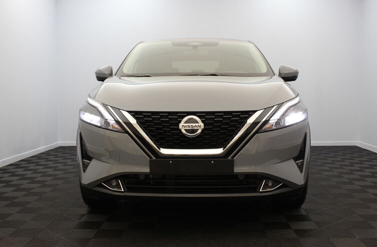NISSAN Qashqai SUV Essence Hybride