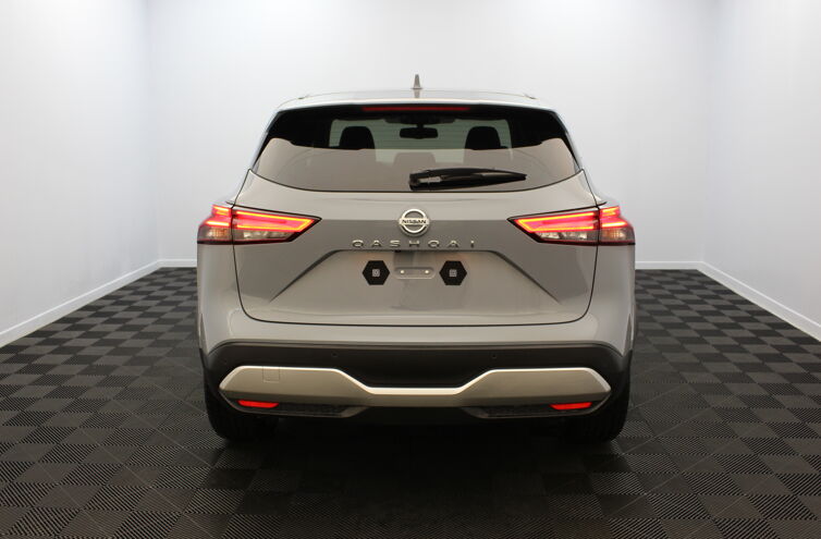NISSAN Qashqai SUV Essence Hybride